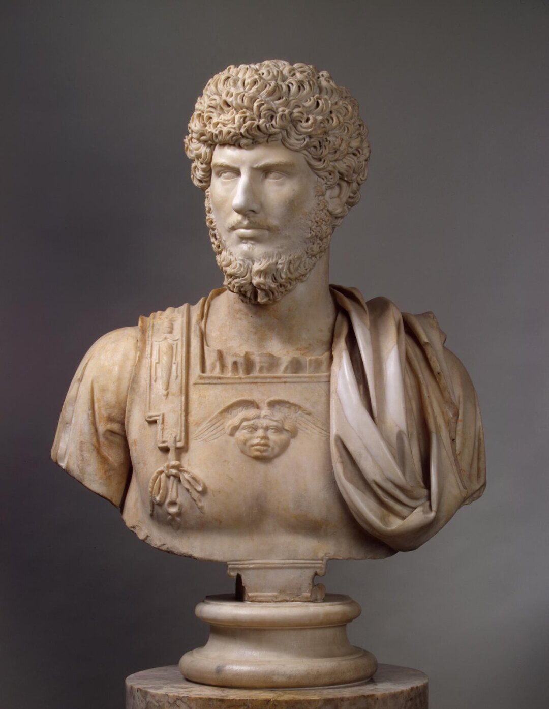 Бюст императора Люция Вера. Древний Рим. 244–249 годы