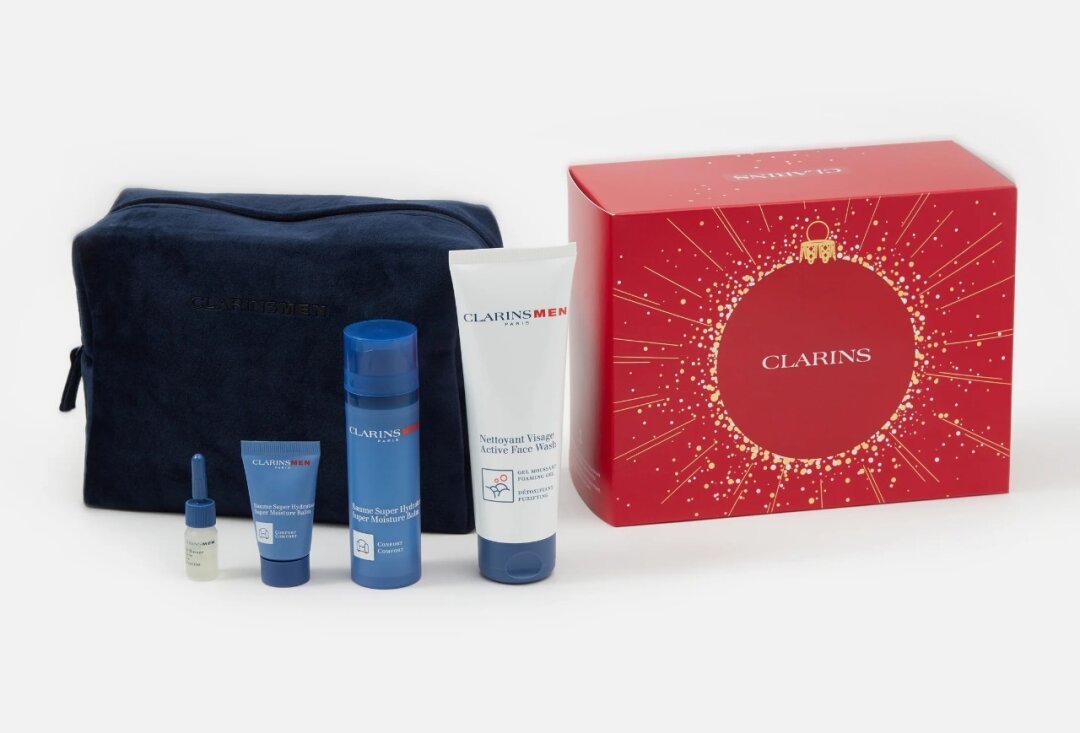 Набор Clarins, «Золотое Яблоко», 6 885 руб.