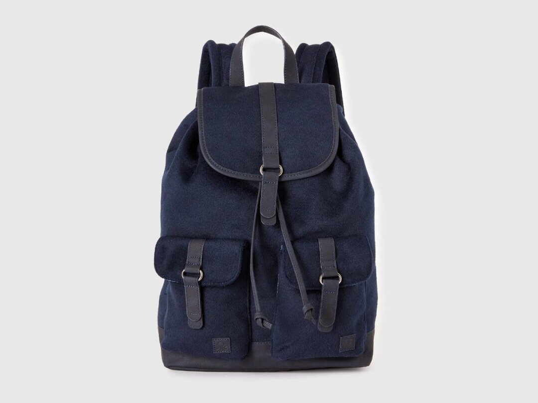 Рюкзак United Colors of Benetton, 8 999 руб.