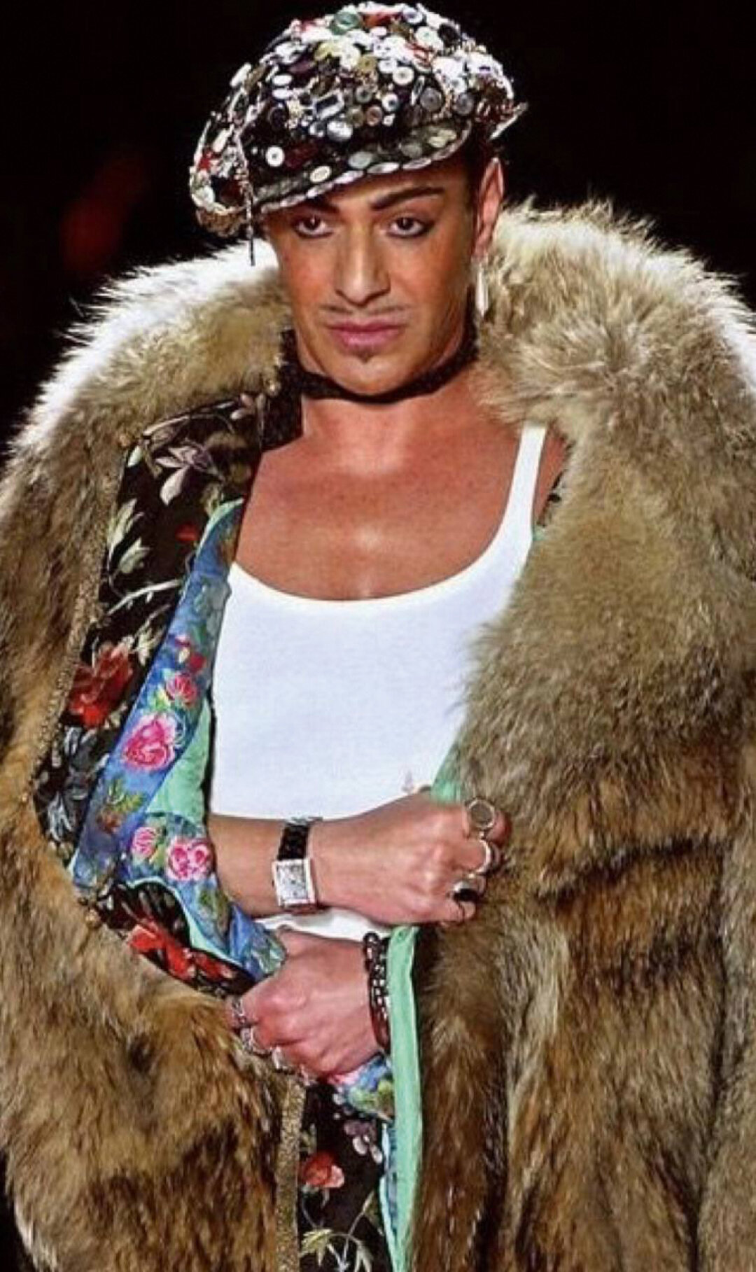 В меховой коллекции Галины есть и легендарная шуба из койота Christian Dior сезона осень-зима 2002