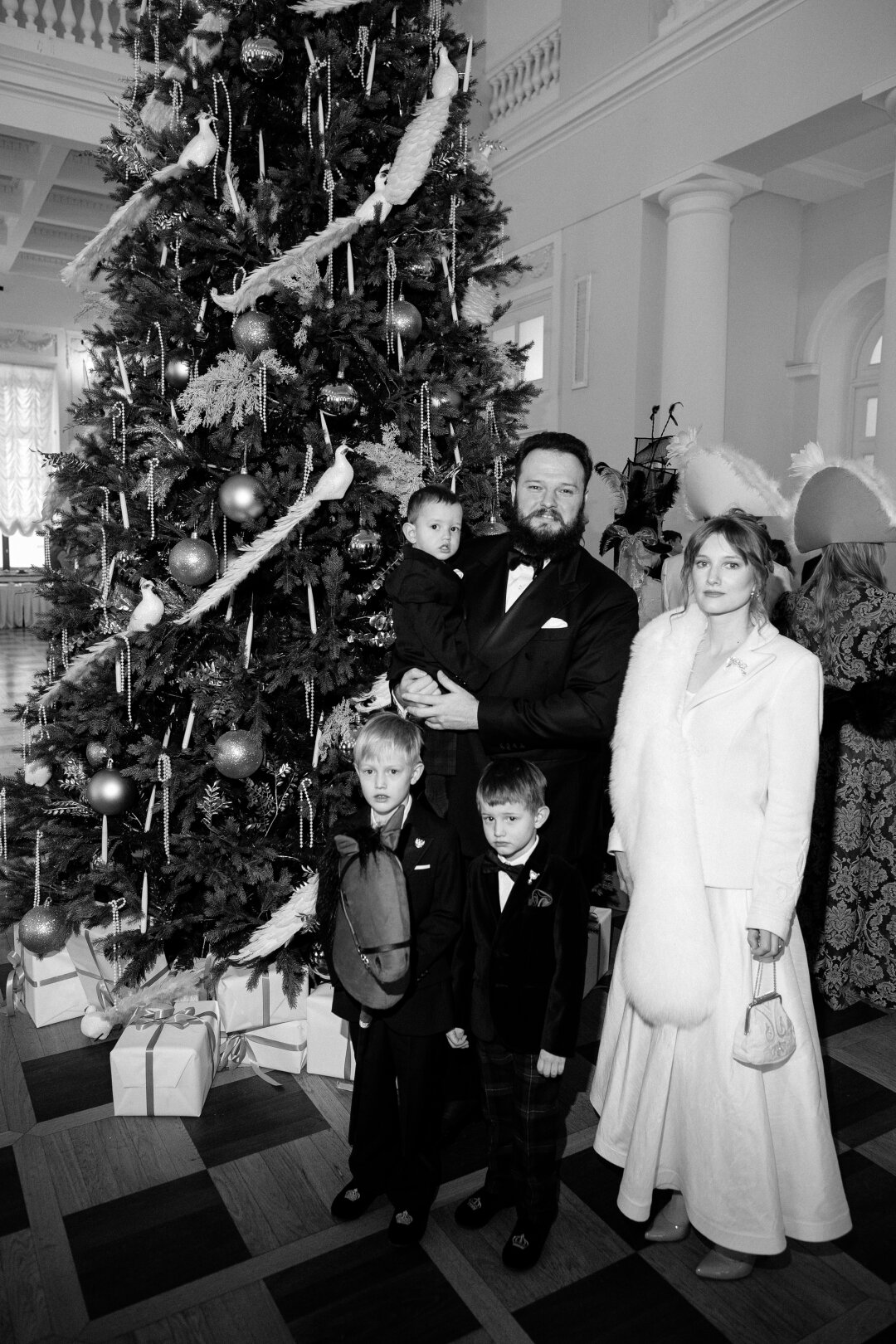 Николай Пивоваров и Криста Пивоварова с детьми