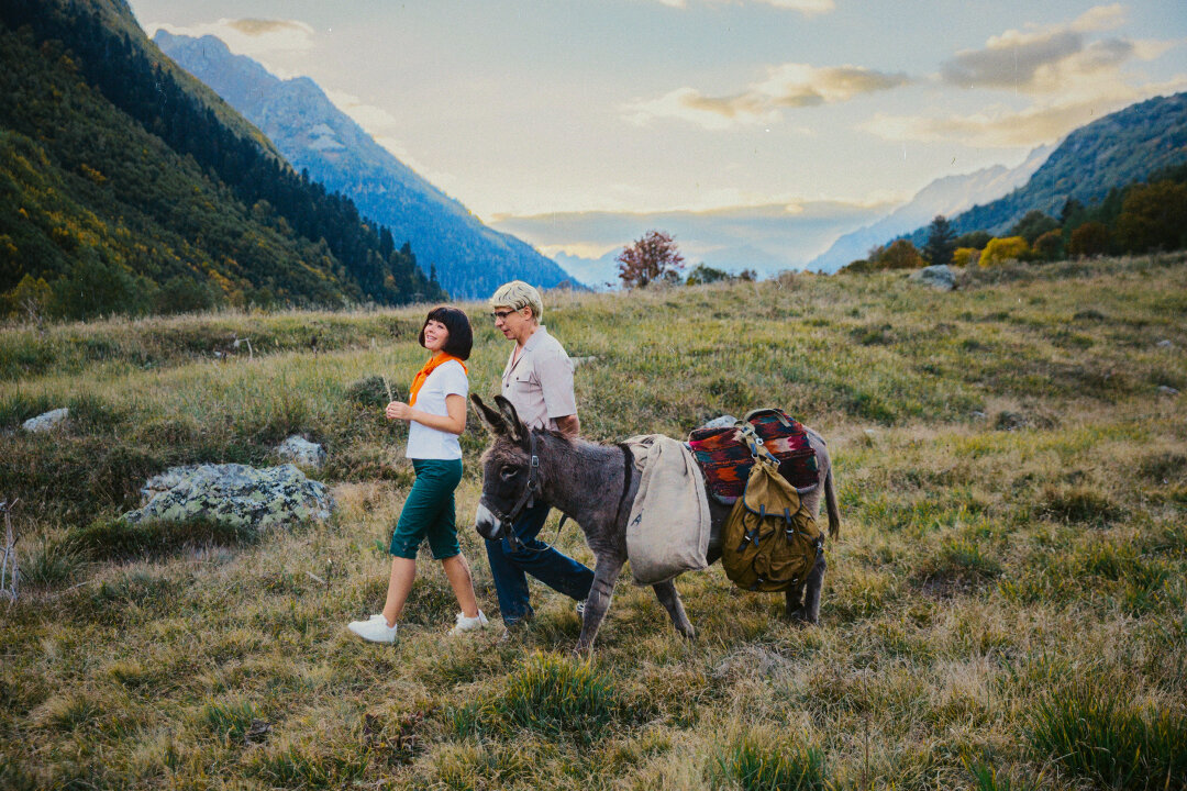 Кадр из фильма «Невероятные приключения Шурика» в горах Кавказа
