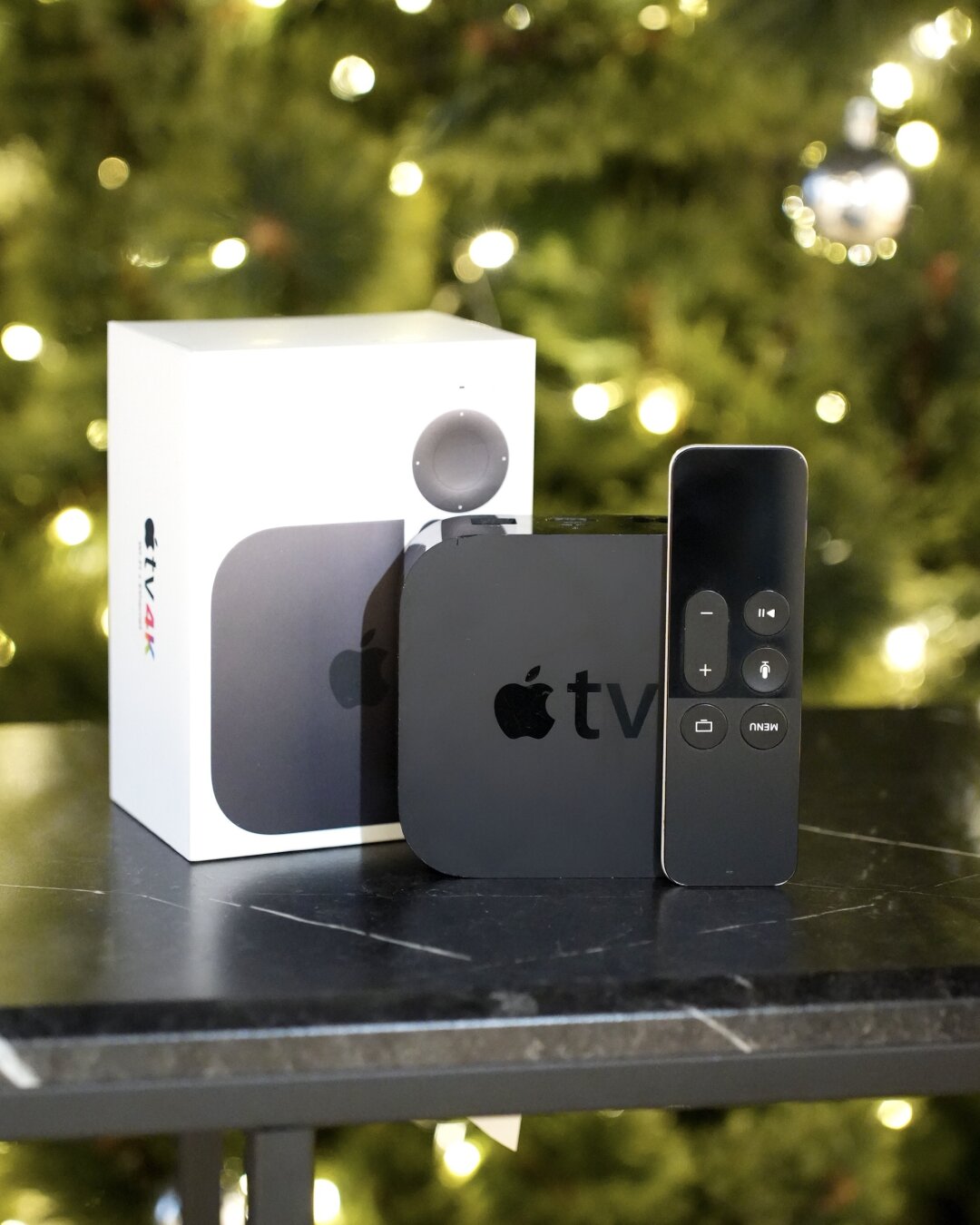 Телеприставка Apple TV