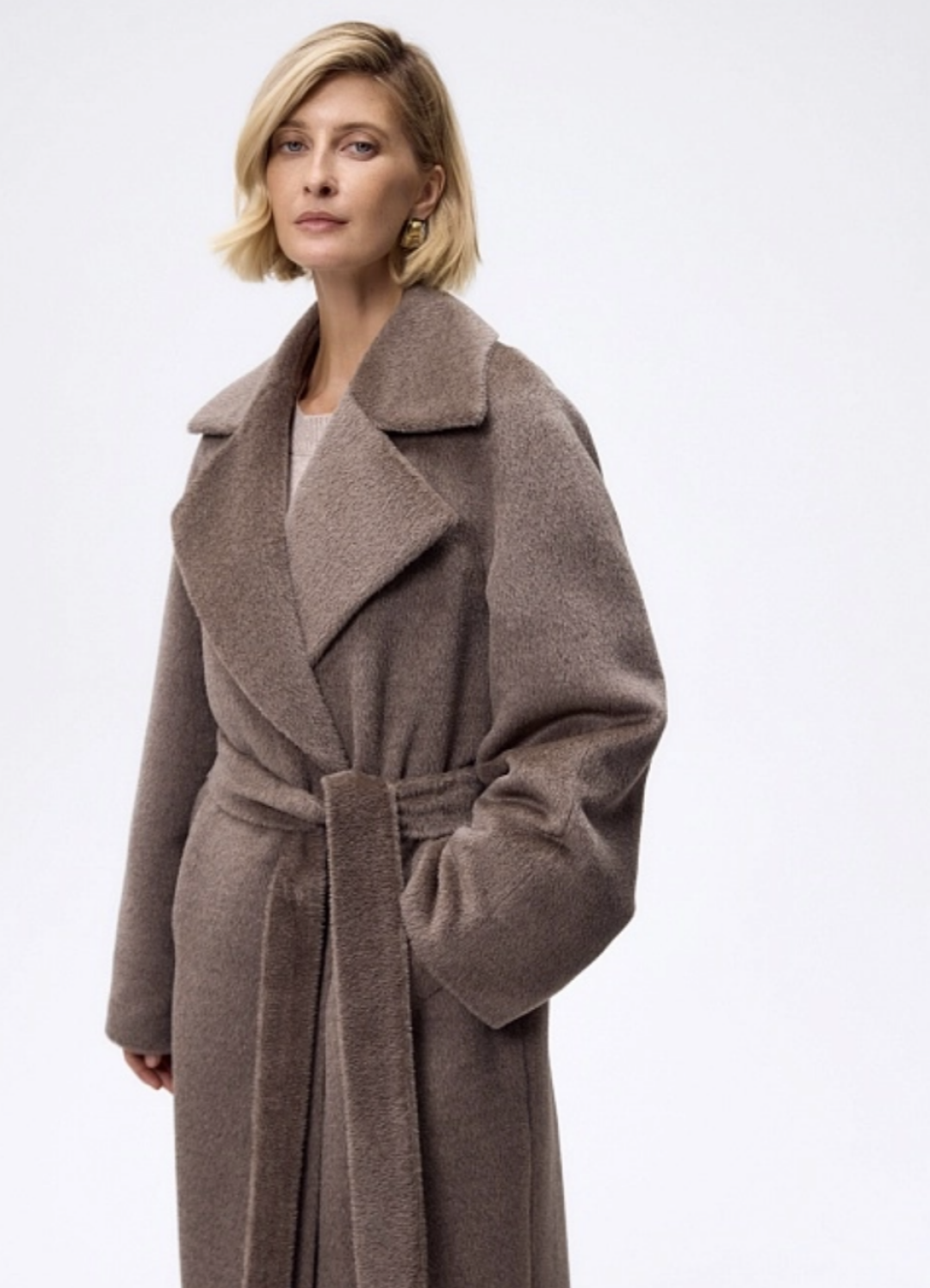 Пальто Pompa, 139 990 руб.