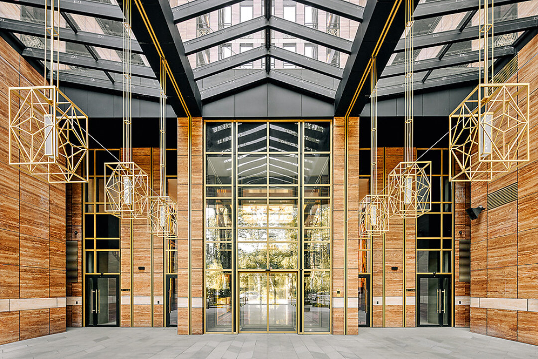 «Институтский, 16» — дом в стиле американского ар-деко по проекту архитектурной мастерской «Евгений Герасимов и партнеры»