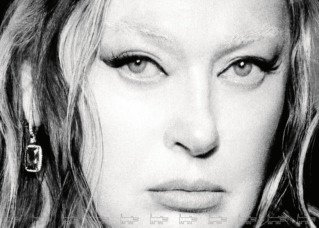 На Ларисе: серьги PARURE ATELIER