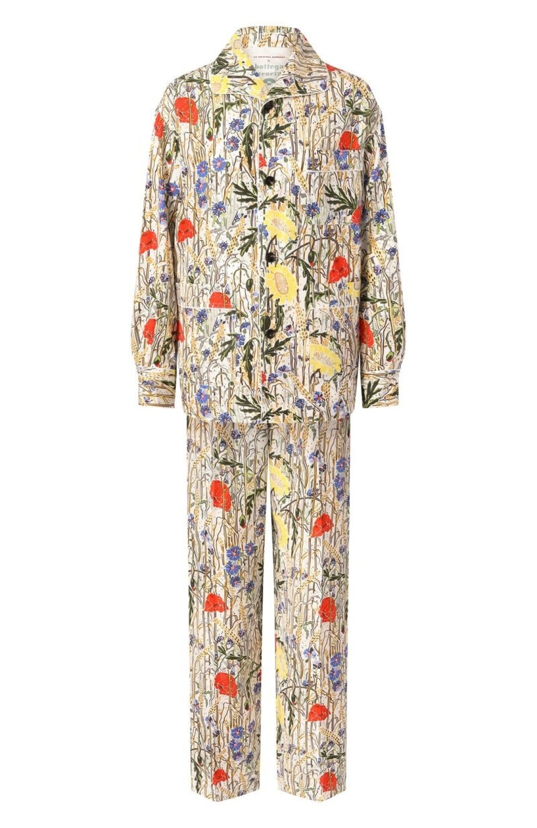 Пижама Bottega Veneta, ДЛТ, 351 500 руб. Мэтчимся с новогодней «Мимозой» и наряжаемся с плеч до стоп в фэшн-букет Bottega Veneta (а заодно делаем