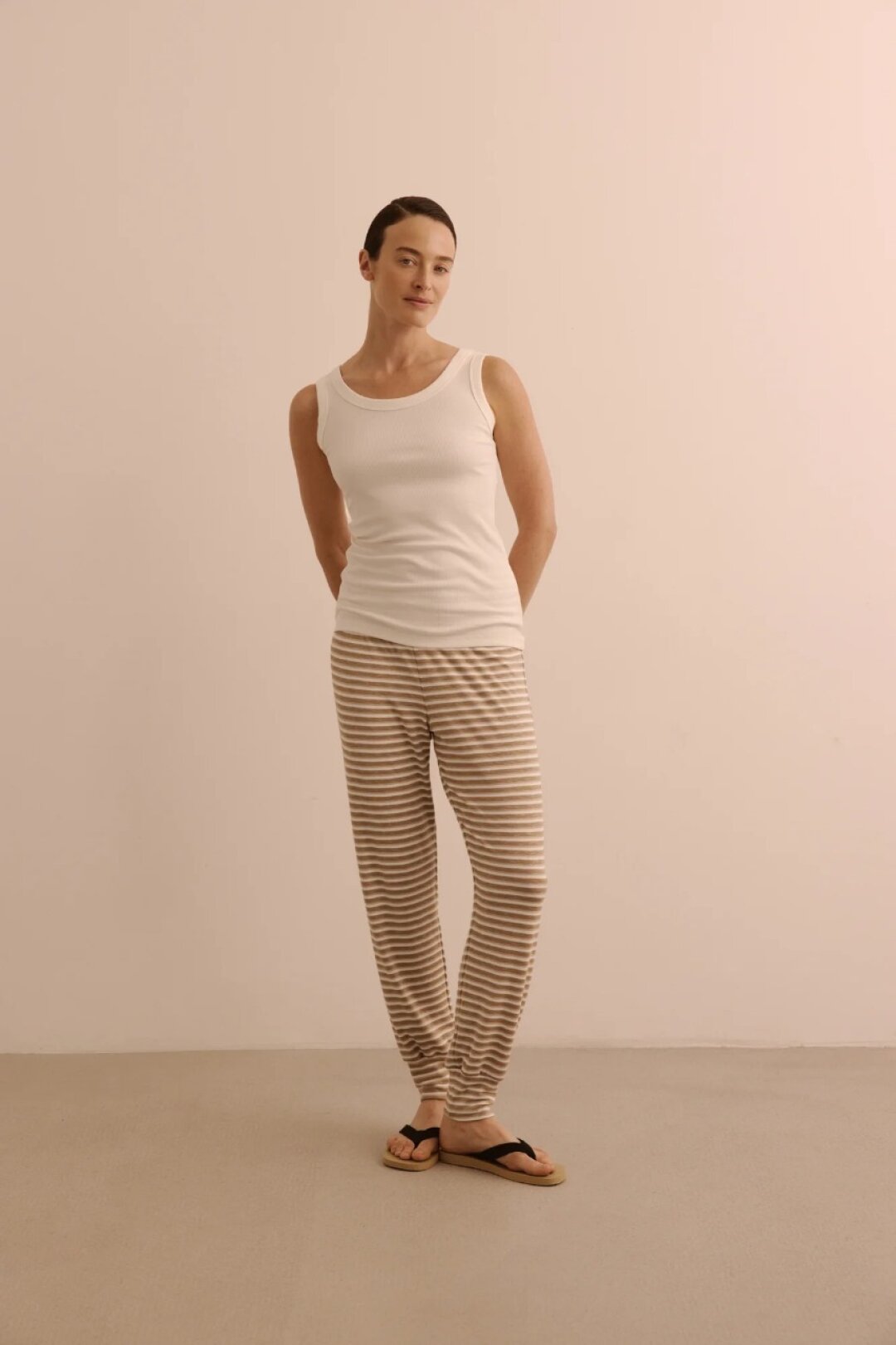 Сет Loginova, 25 500 руб. Знаем, но не можем доказать, что именно в этой пижаме провел бы свои каникулы Бонифаций