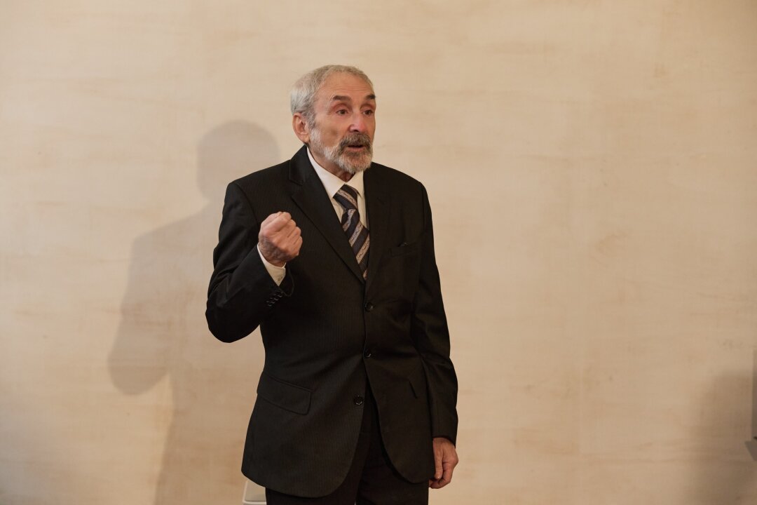 Валерий Сажин