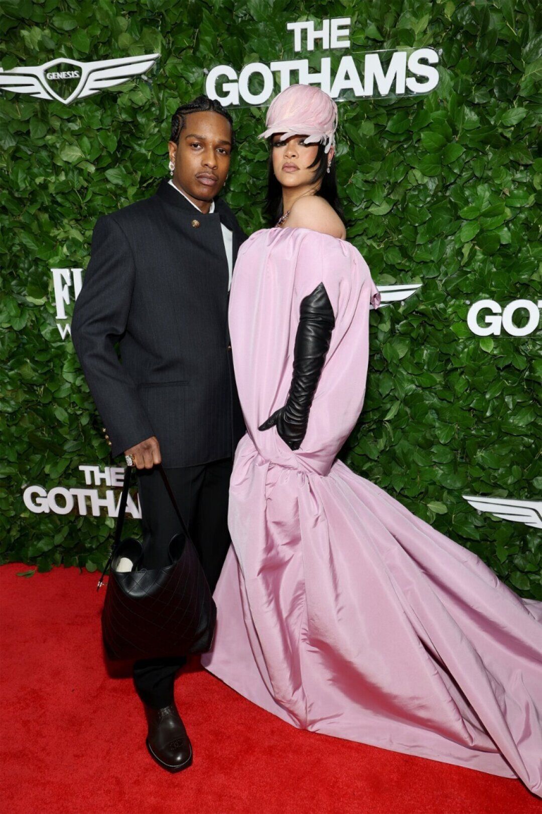 A$AP Rocky в Chanel и Рианна в Balenciaga на церемонии вручения премии Gotham Awards