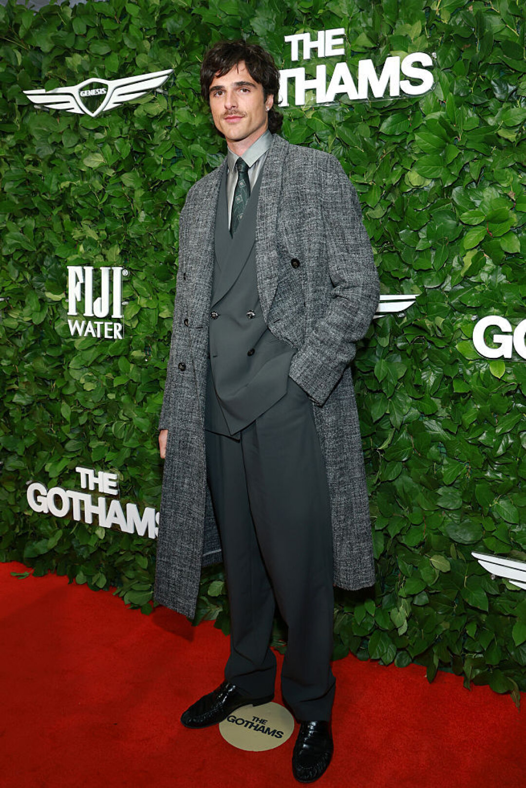 Джейкоб Элорди в Giorgio Armani на церемонии вручения премии Gotham Awards