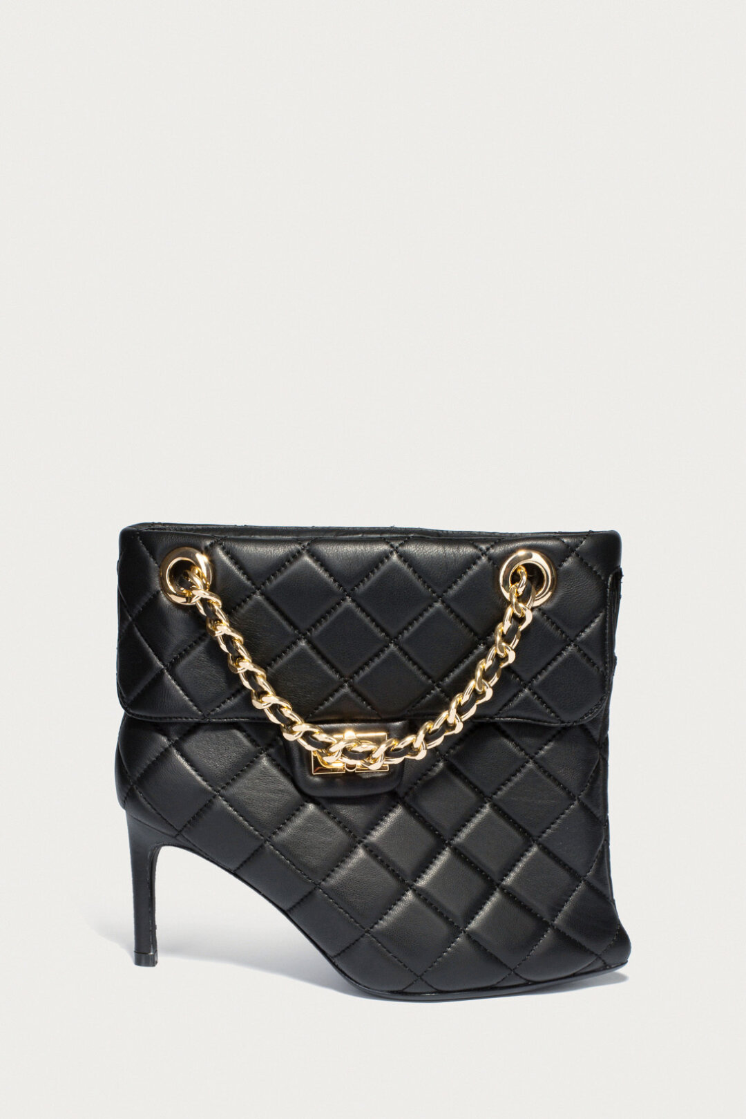 Шанелеходы Maison Mihara Yasuhiro, DayNight, 63 525 руб. Пасхалочка сапогам-шоперу Balenciaga — сумкоботильоны Михары Ясухиро из DayNight