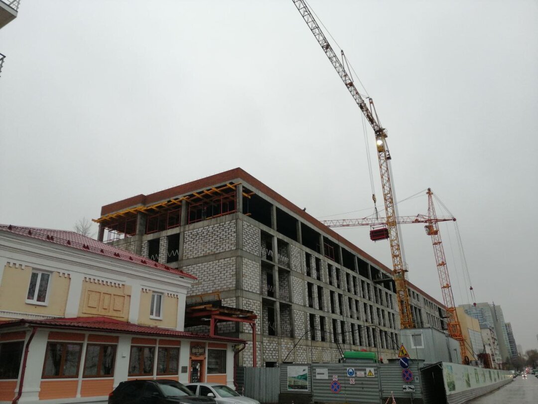 Строительство гостиницы на месте ВКИУ