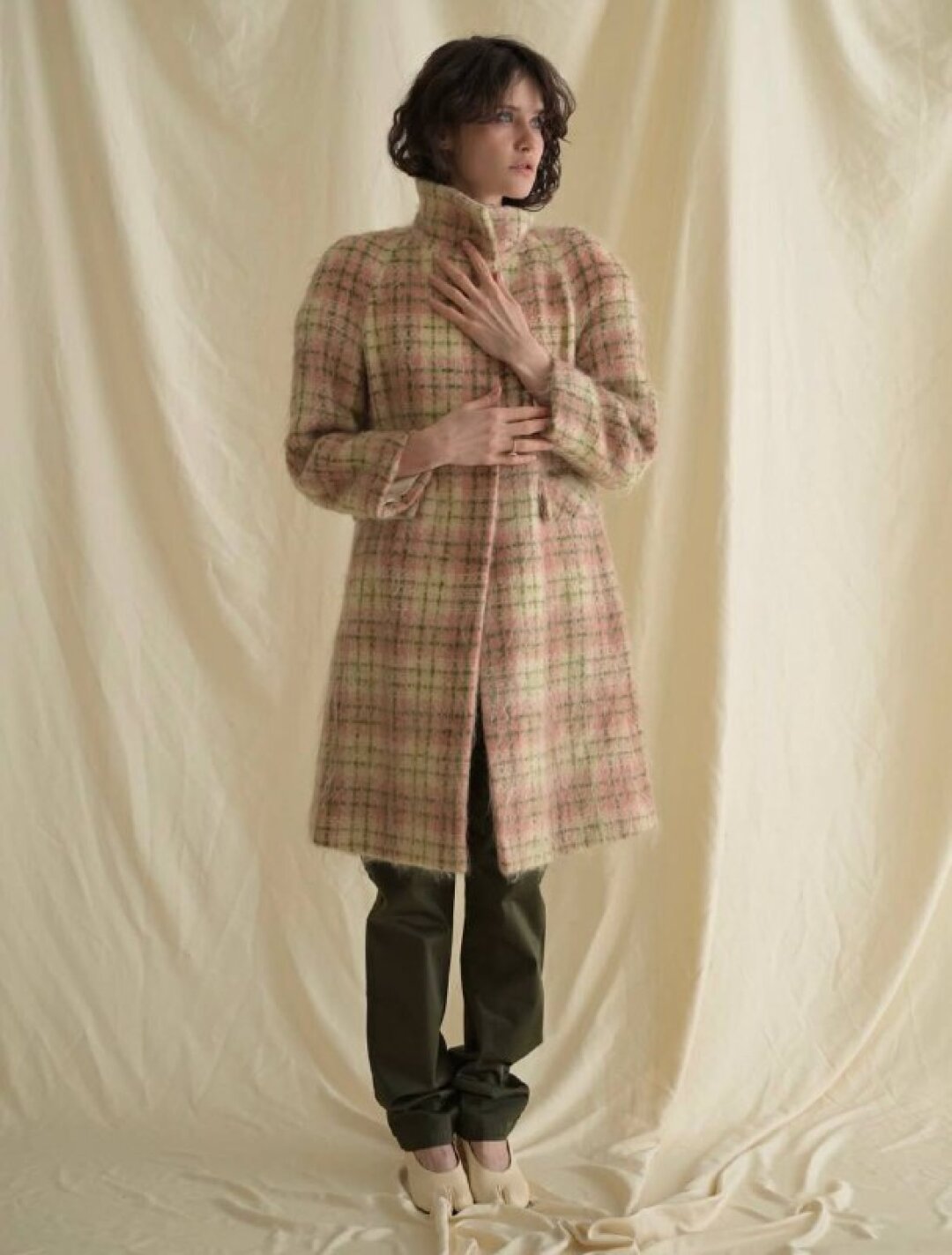 Пальто DKNY, Comme Une Fille, 14 990 руб.