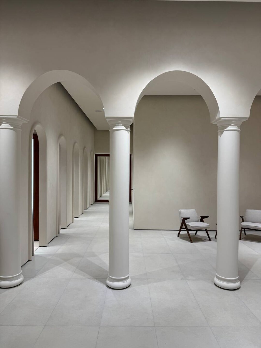 Present & Simple в ТЦ «Голливуд»