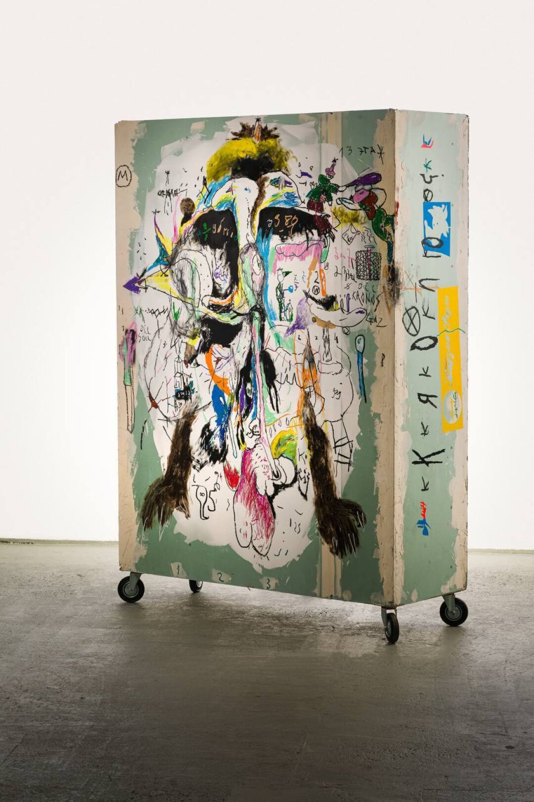 Цветы Джонджоли. Из серии «Стены». 2025