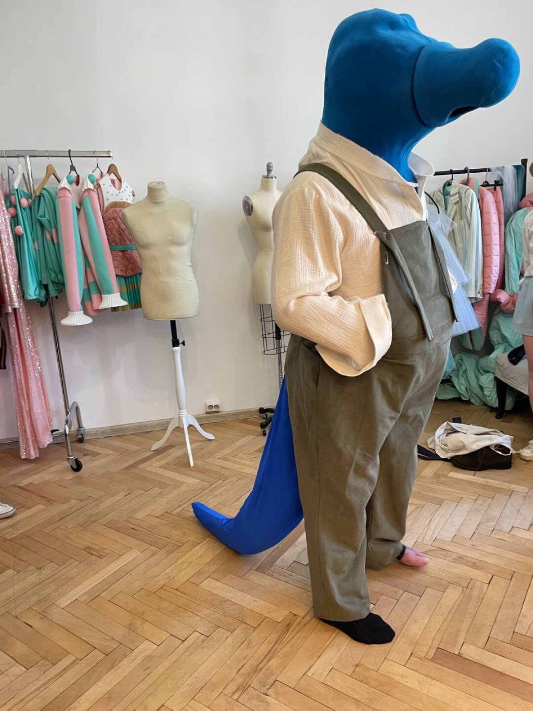 Крокодил Гена на съемках «Чебурашки 2»