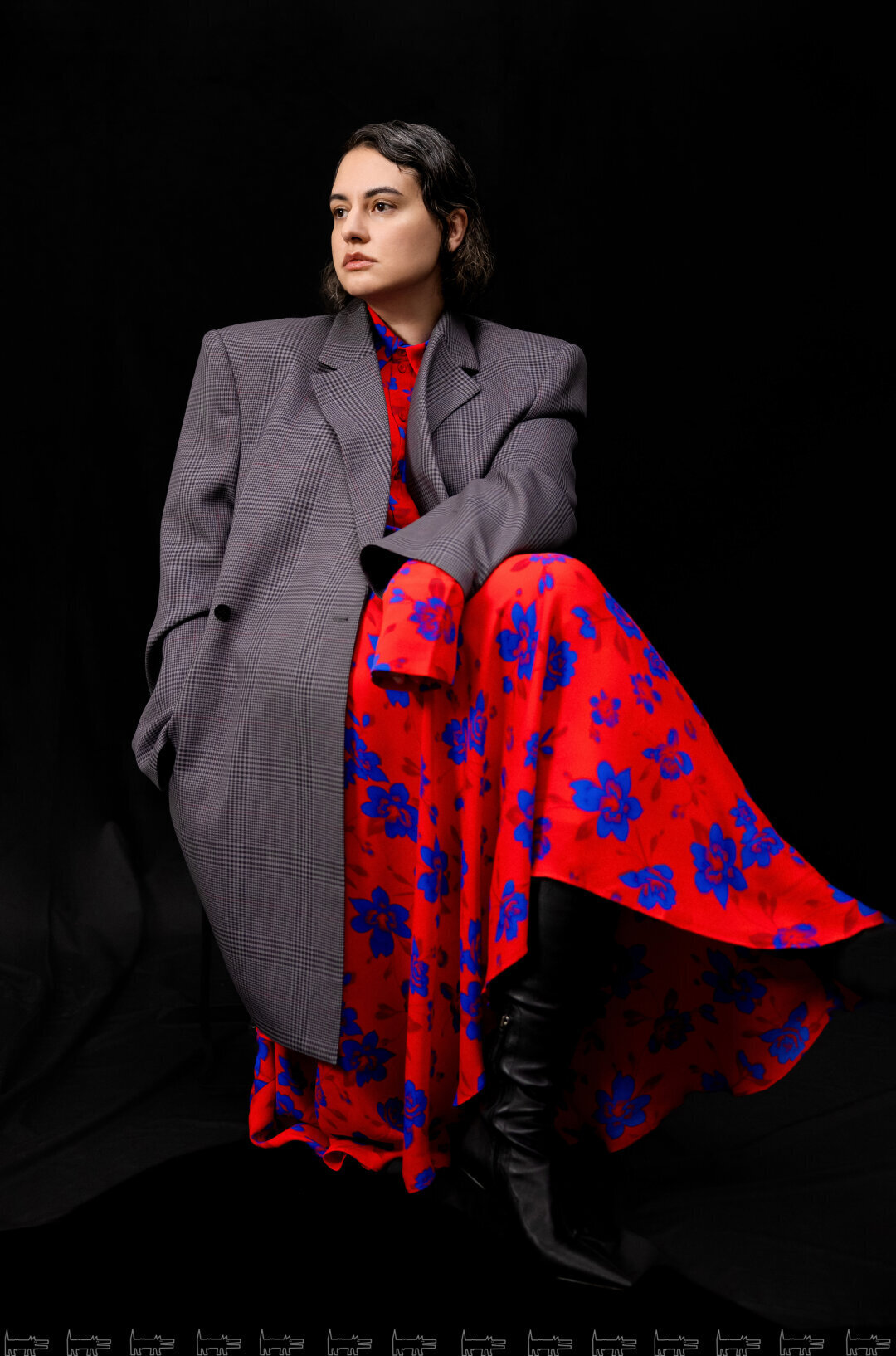 На Нино: платье и пиджак USHATAVA, Ultima Яндекс Маркет