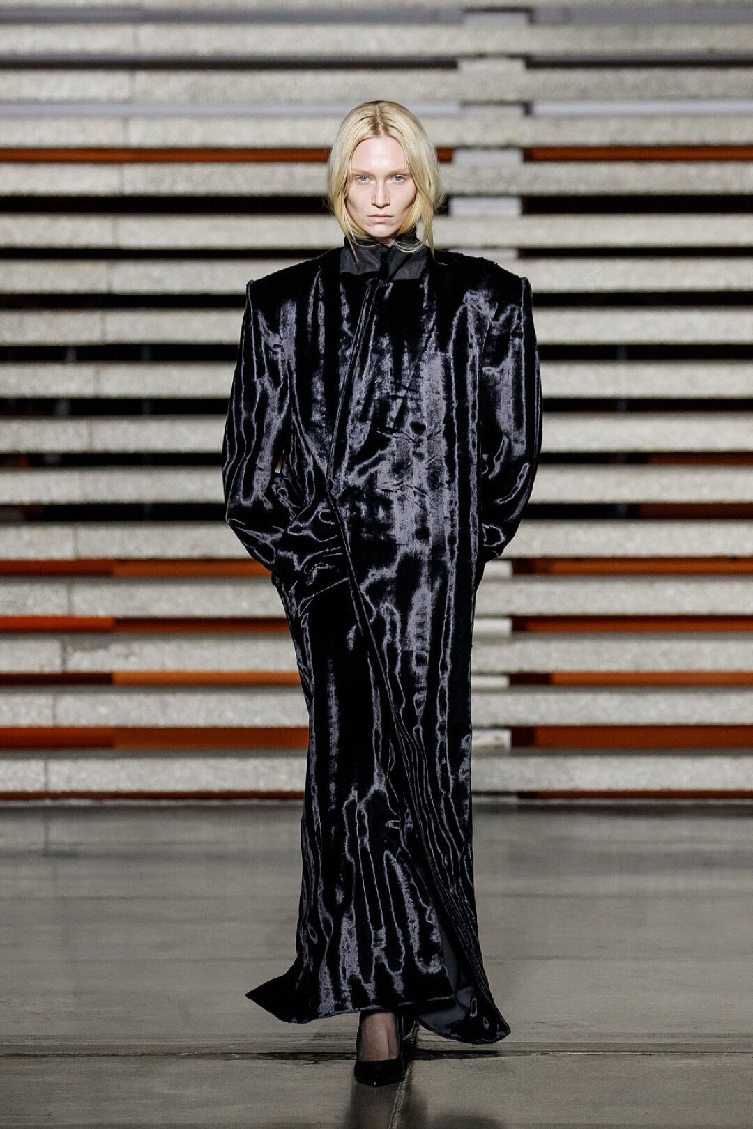 Шоу Ushatava Collectible Pieces