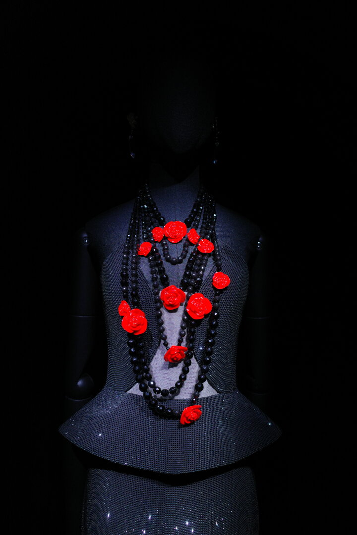 Выставка "Giorgio Armani Privé 2005–2025: Двадцать лет высокой моды". Фото: Анатоль Вовк