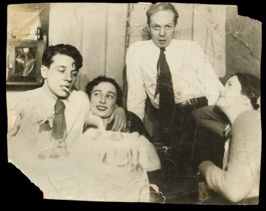 Фотография Галины Викторовой, Леонида Липавского, Тамары Липавской и Александра Введенского. Отпечаток. Ленинград, 1938