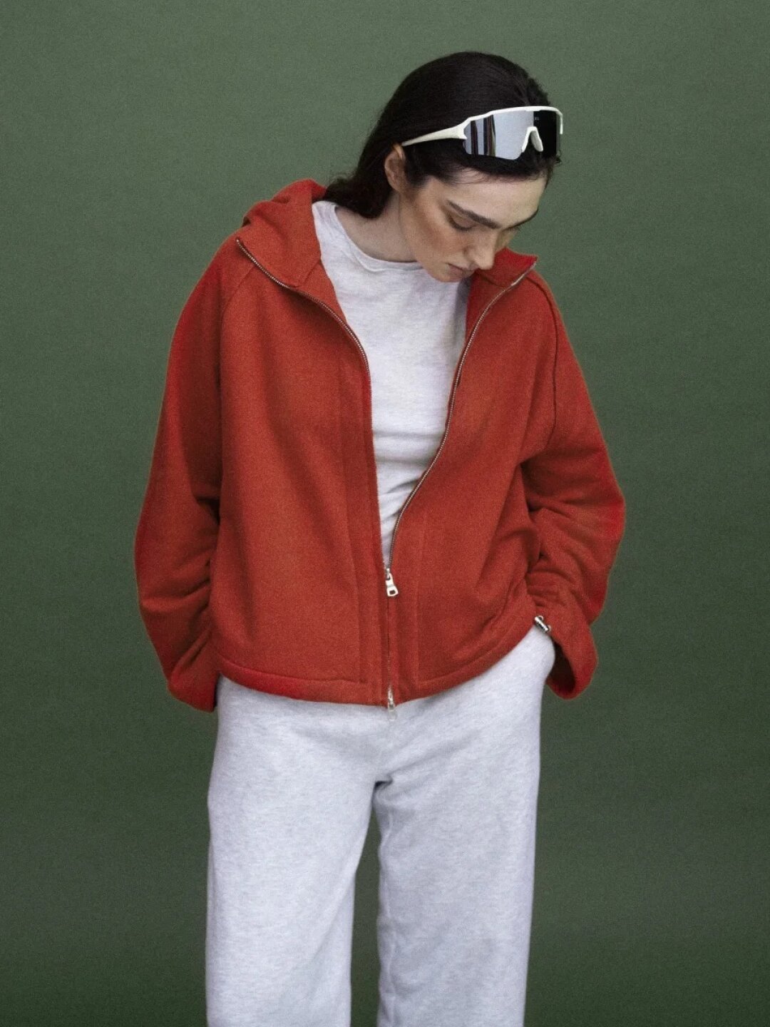 Олимпийка Rivka, 10 500 руб. Пока воспоминания о новогоднем комбо «оливье + икра» еще свежи, а украшенная елка до сих пор на страже остатков