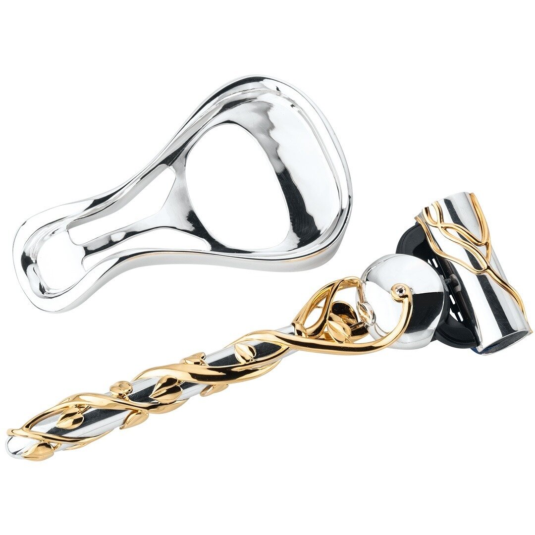 Бритвенный станок Epic, цена по запросу Настоящий объект высокого ювелирного искусства — серебряный бритвенный станок, обвитый стеблями из чистого