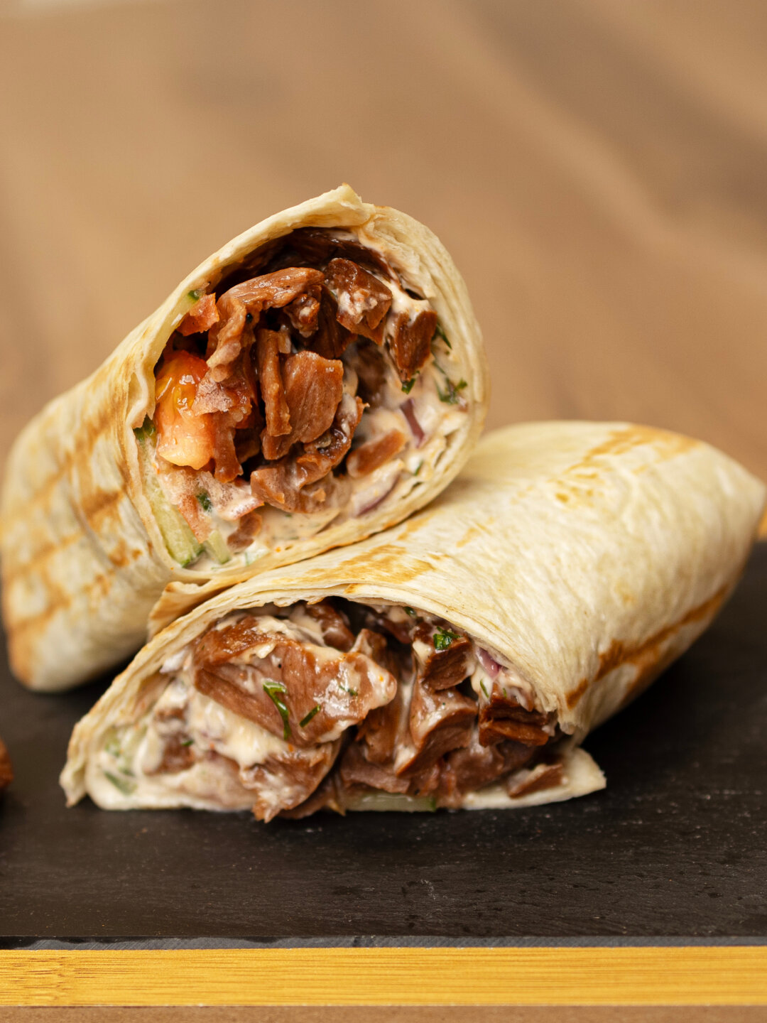 Шаурма с растительным мясом в кафе Raketa.Time to fly