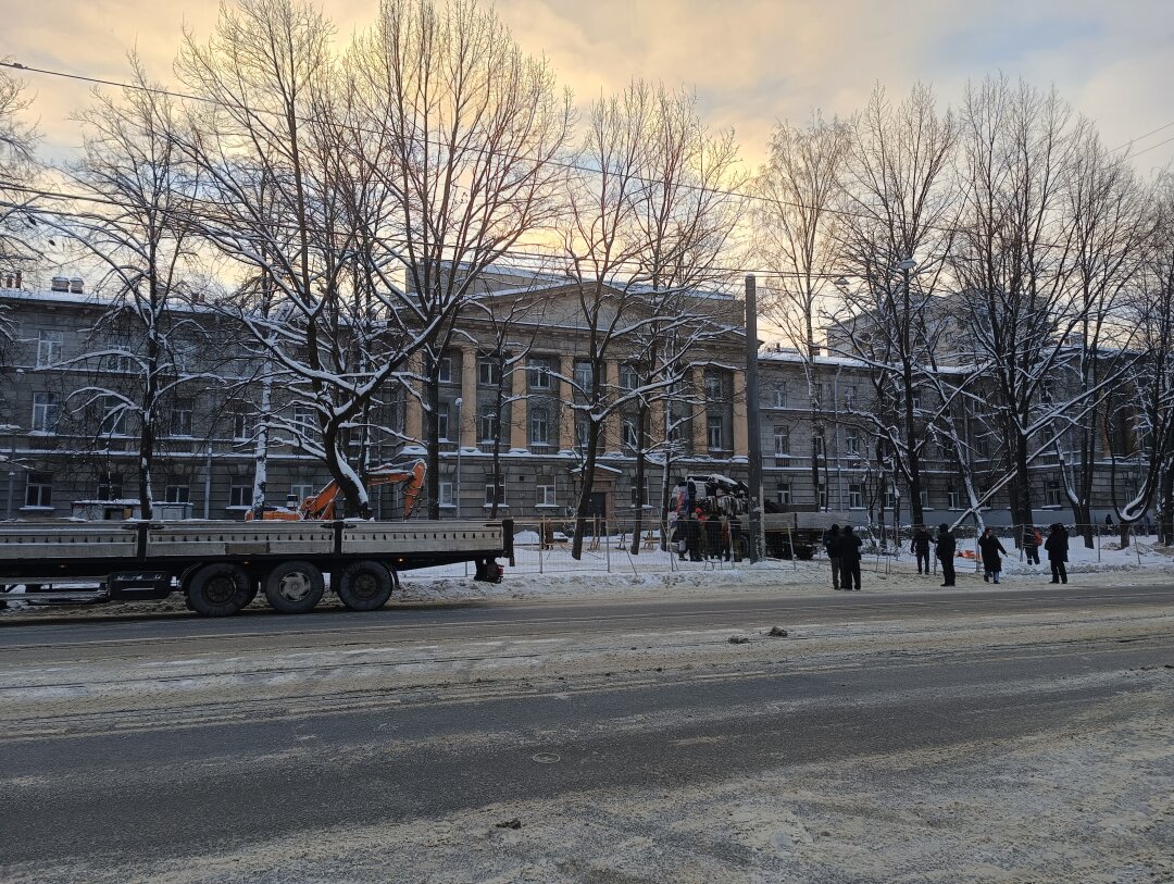 Как проходил снос здания ВНИИБа