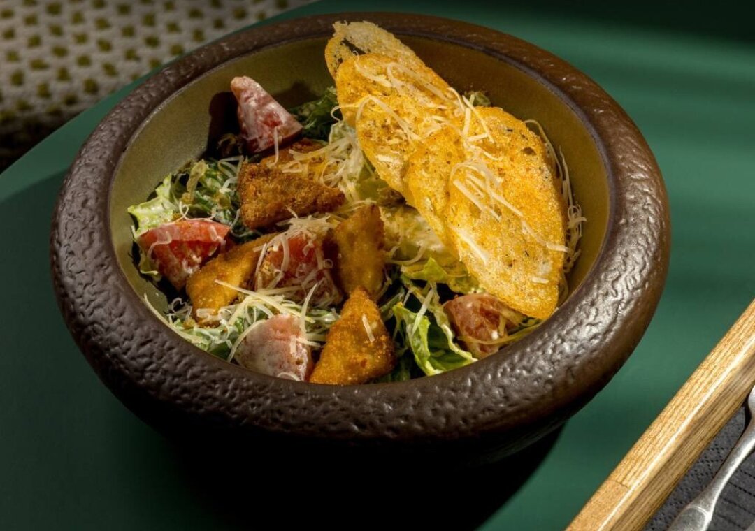 Салат «Цезарь» с тофу