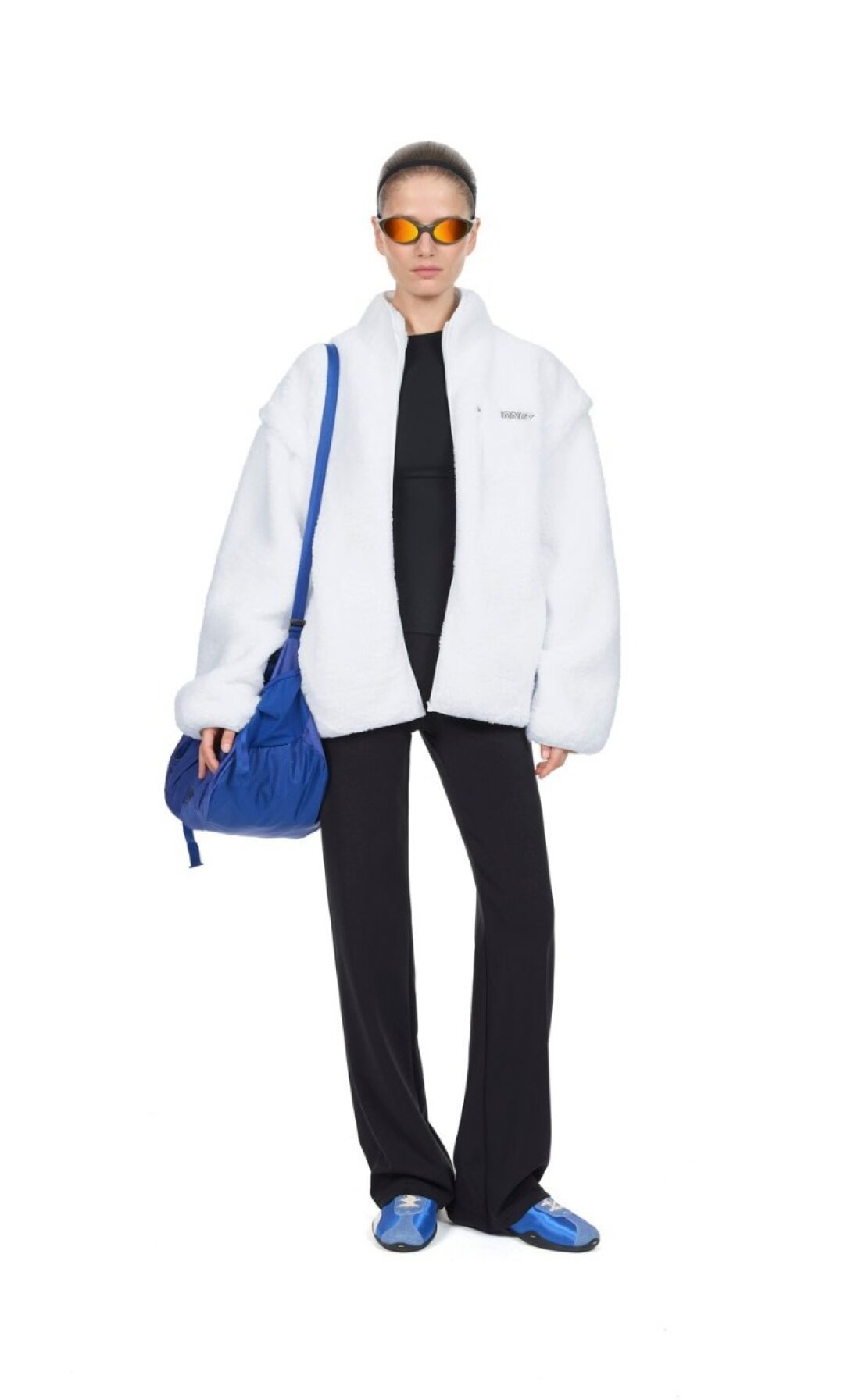 Толстовка Irnby, 21 990 руб.