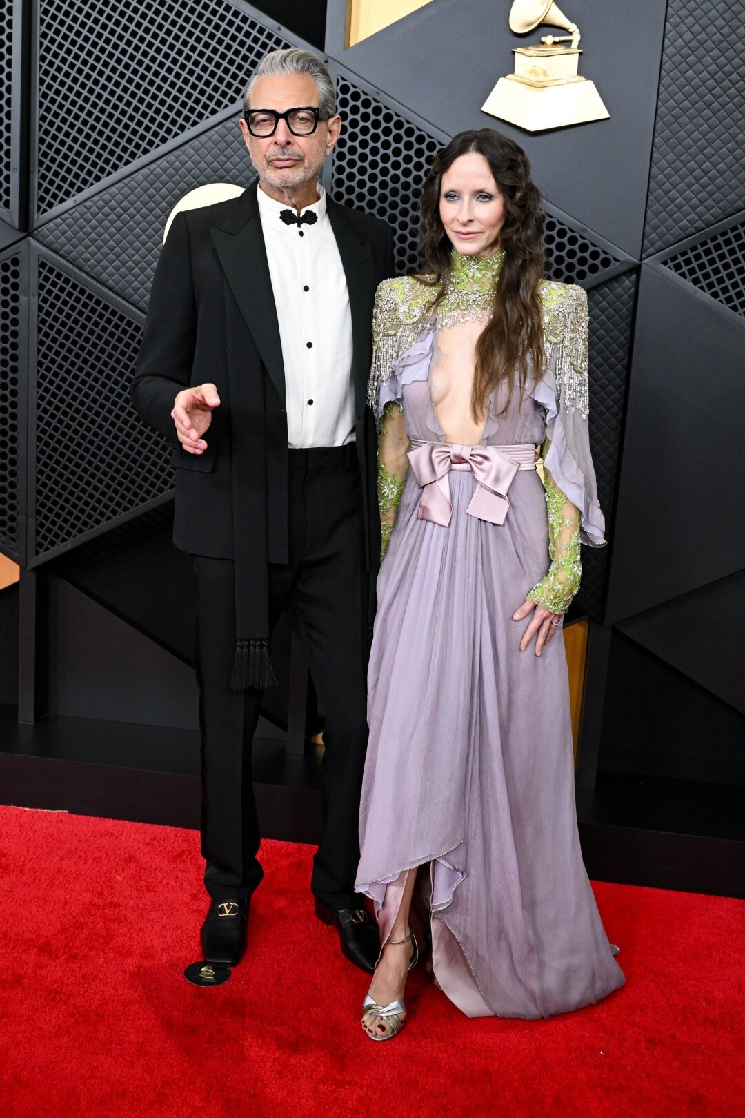 Джефф Голдблюм и Эмили Ливингстон в Valentino