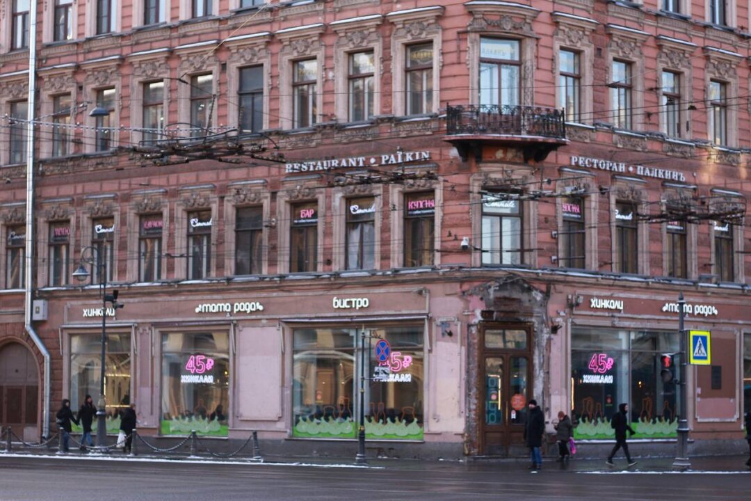 Исторический фасад дома Палкина