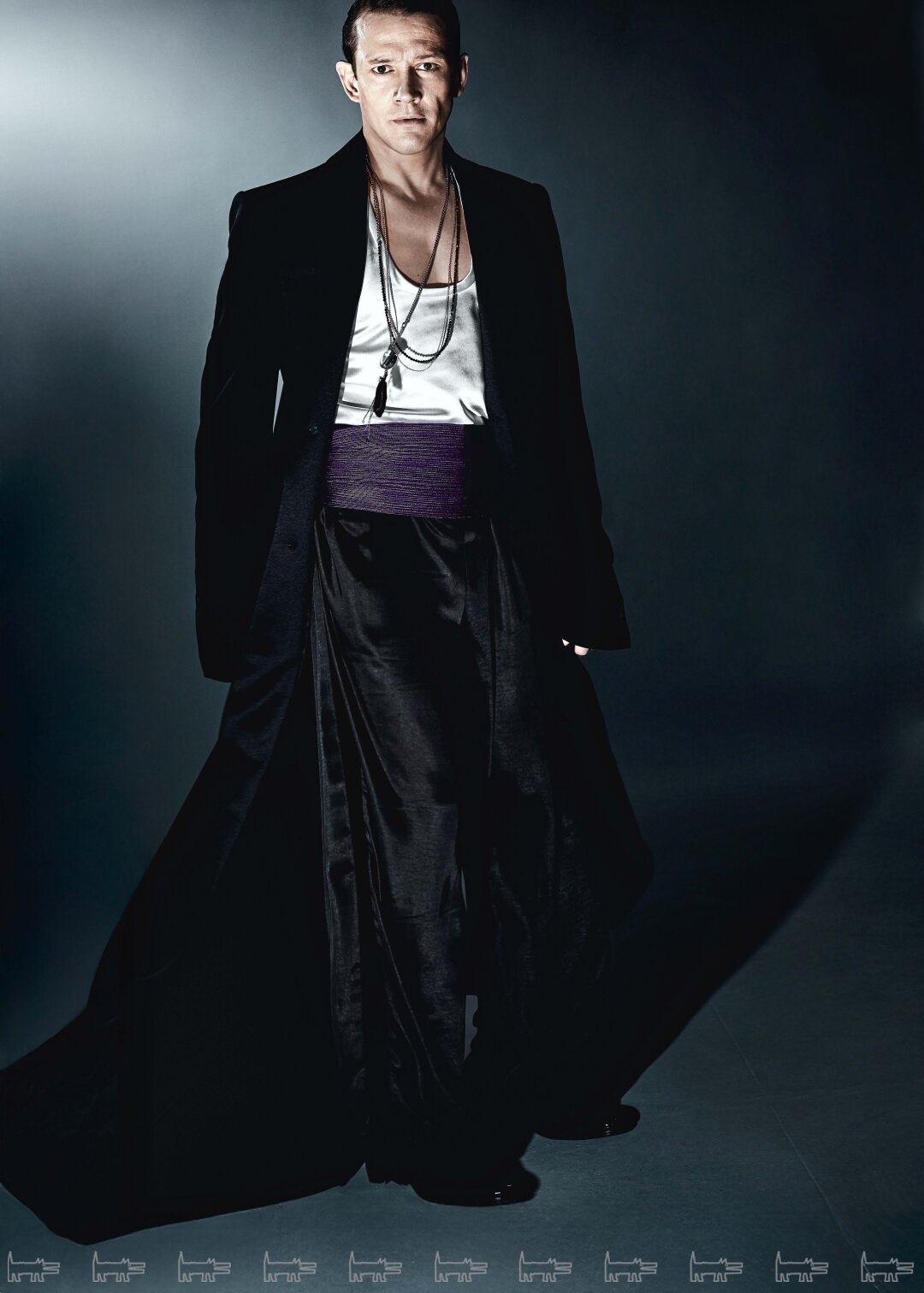 Жакет, топ, пояс и брюки VIVA VOX, подвески SHKONDA (Poison Drop)