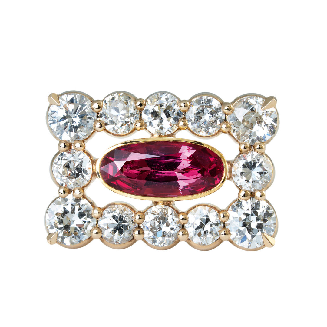 Кольцо Omaj, 1 970 000 руб.