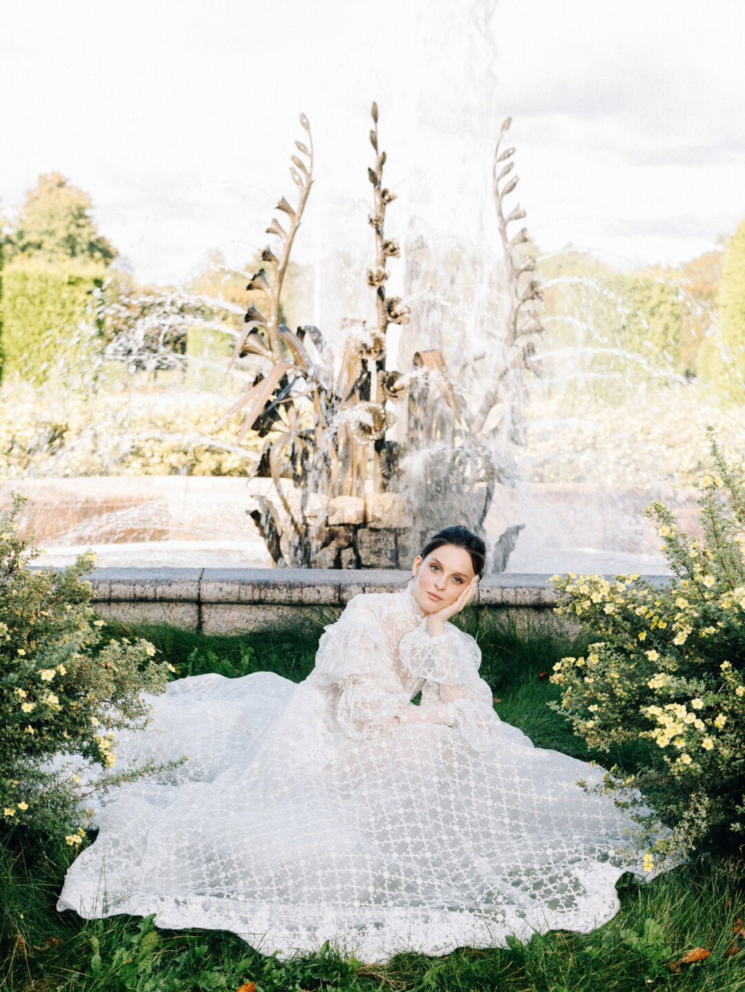 Ксения Кренделева в белоснежном свадебном платье Rara Couture (с воздушными рукавами-жиго!)