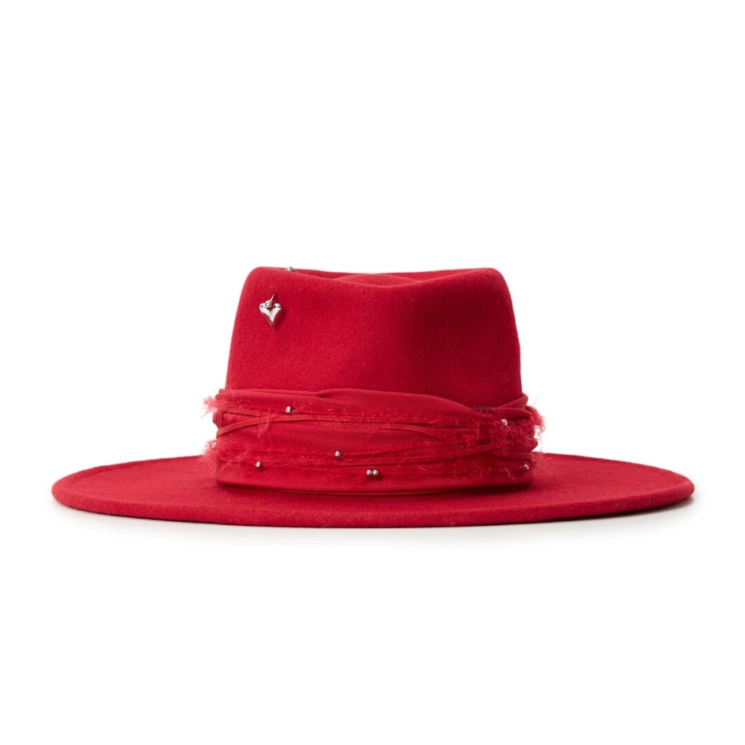 Шляпа Cocoshnick, 26 000 руб.