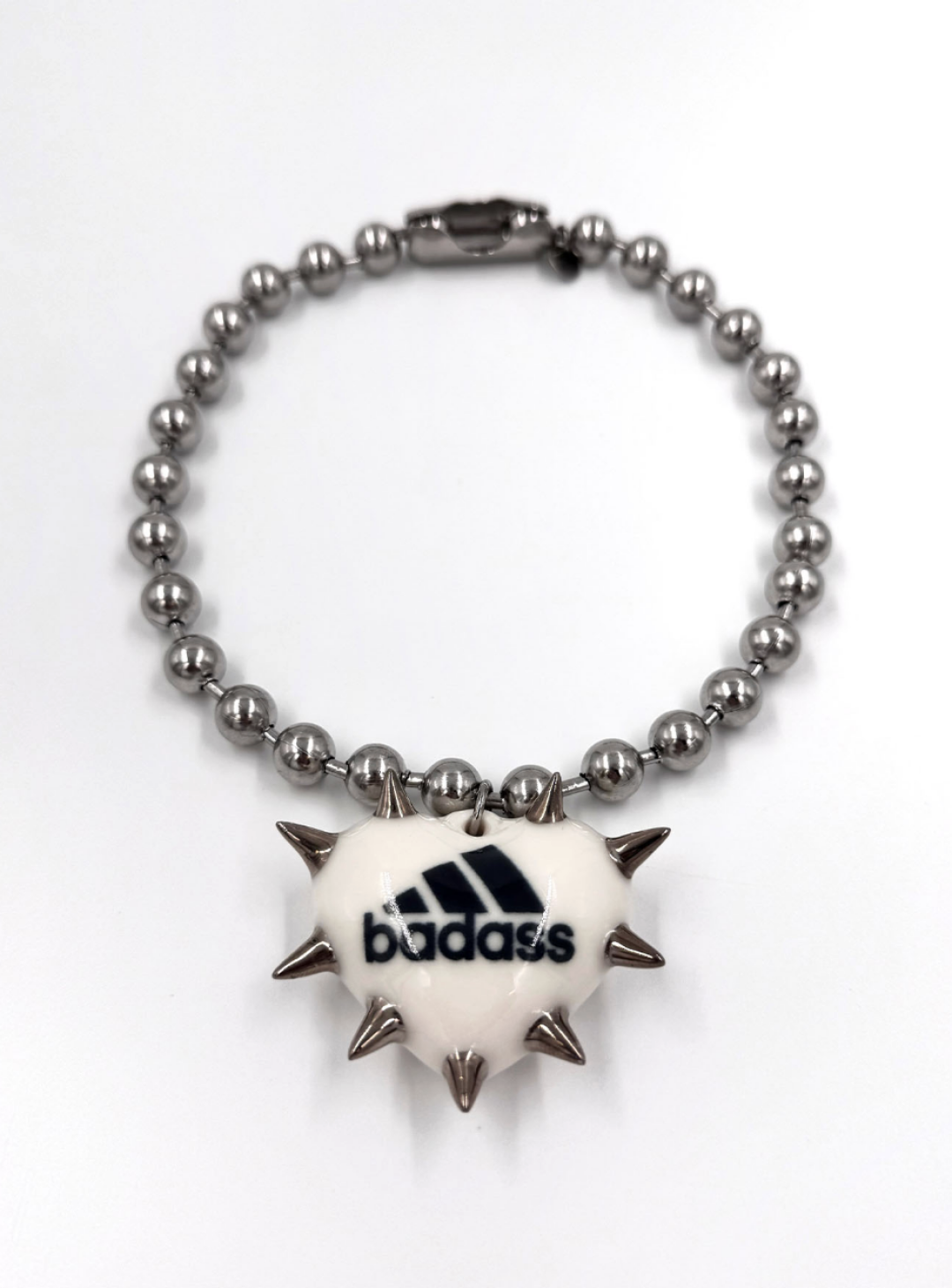 Сердце с шипами Nneo Pearly, IRNBY Art Room, 14 000 руб.