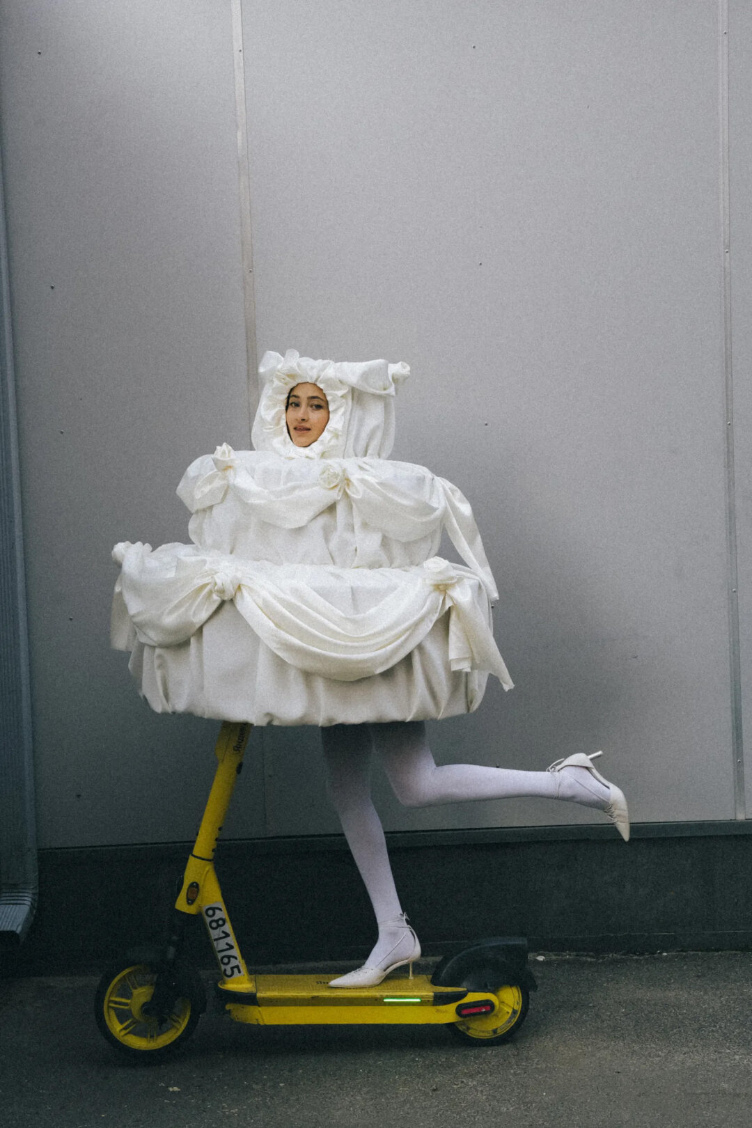 Такое платье-торт, как у краснодарского фэшн-креатора Анастасии Куленко, мы одобряем!