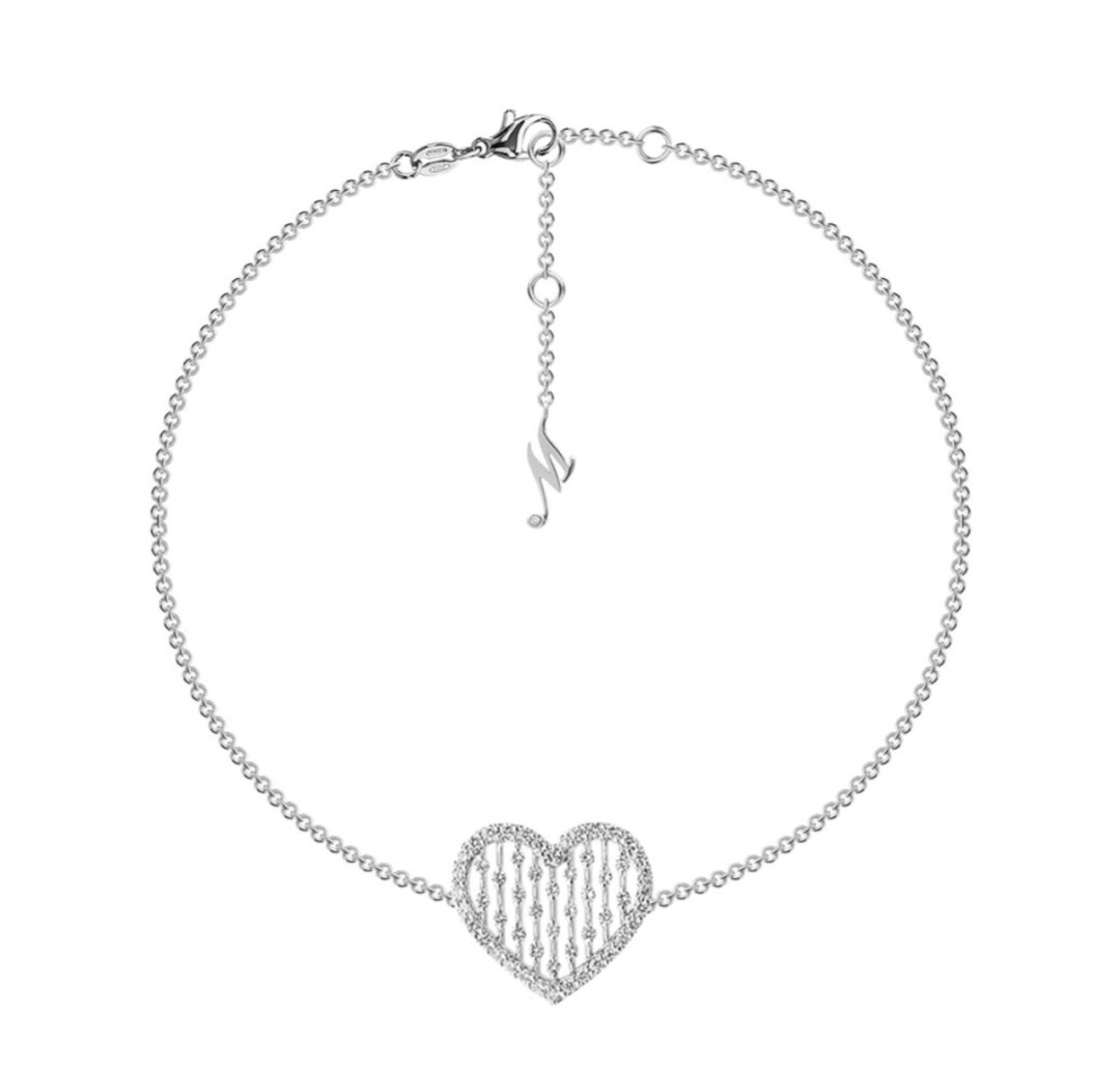 Браслет Mercury, 403 000 руб. Это база: деликатный браслет Mercury с нежно укрытым бриллиантами сердцем