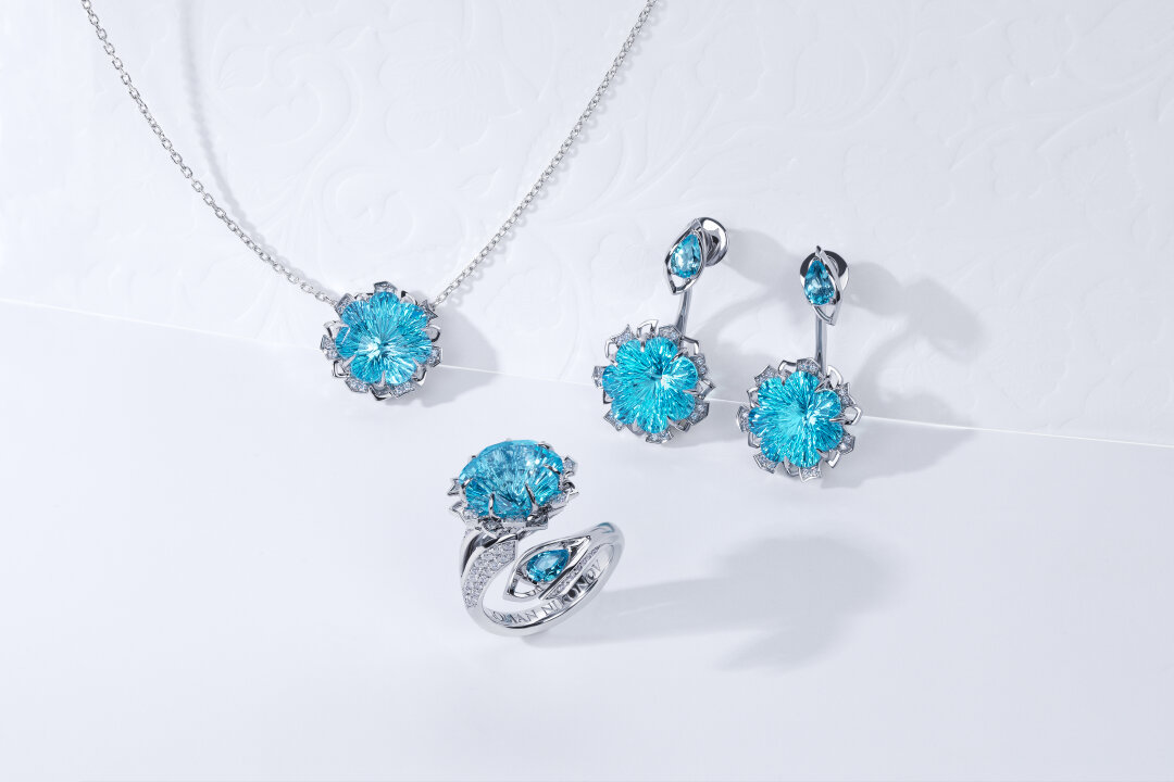 Сет «Каменный цветок», коллекция «Уральские сказки. Высокое ювелирное искусство»