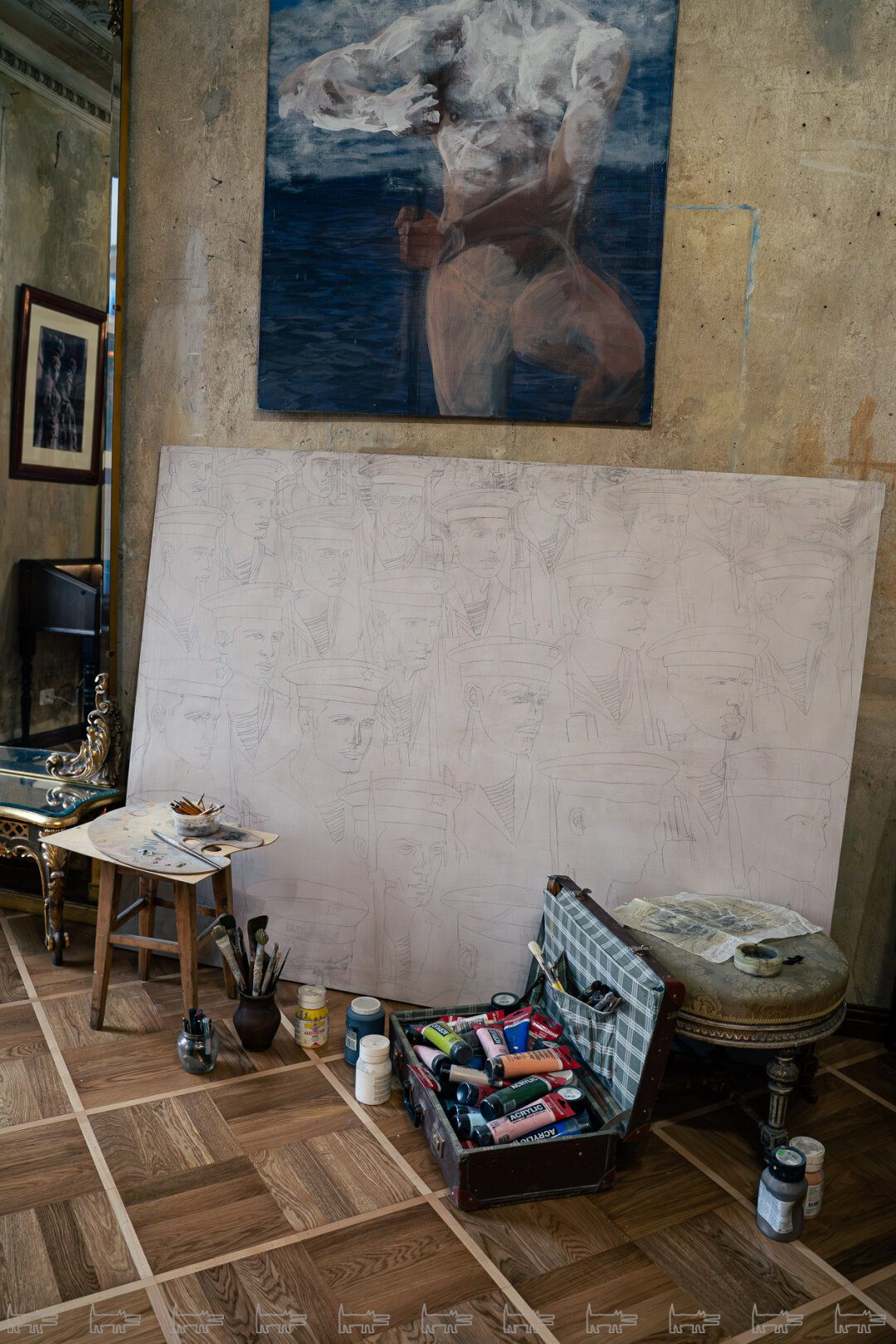 Рабочее место Гурьянова-художника