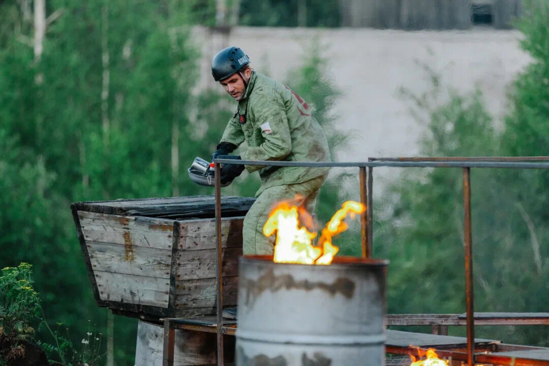 Влад Соколовский на испытаниях в шоу «Выживалити»