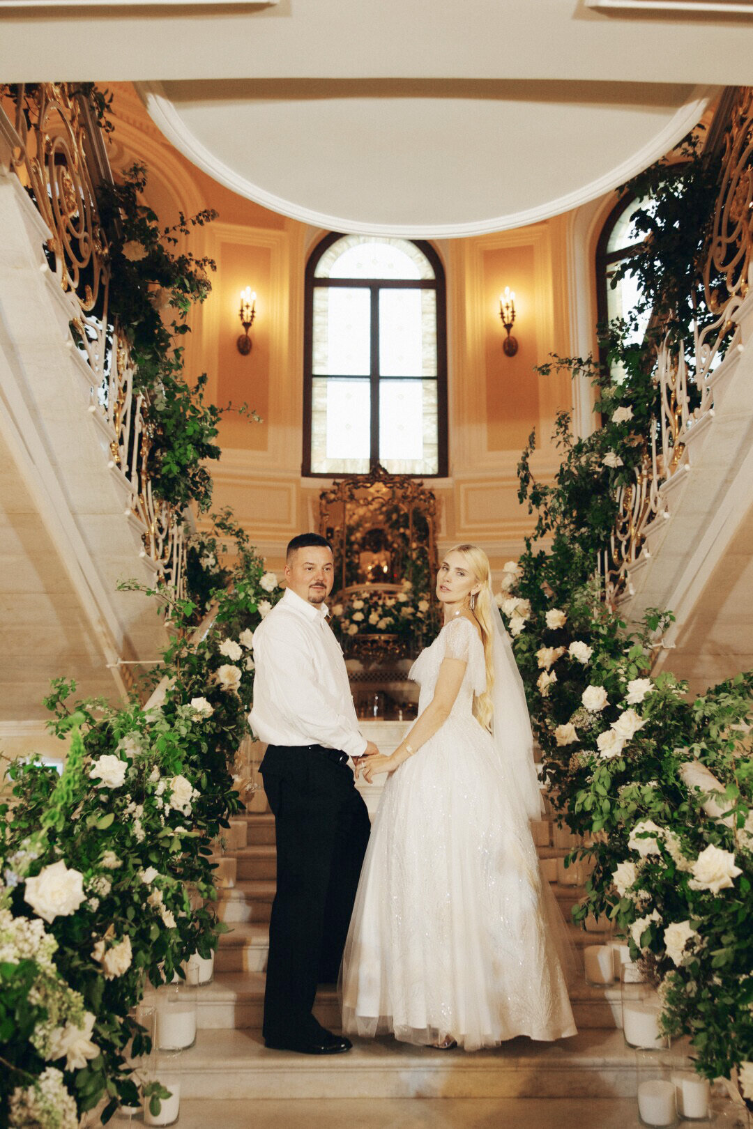 Мария и Юрий Грудины отмечают хрустальную свадьбу (15 лет!) в особняке Мясникова