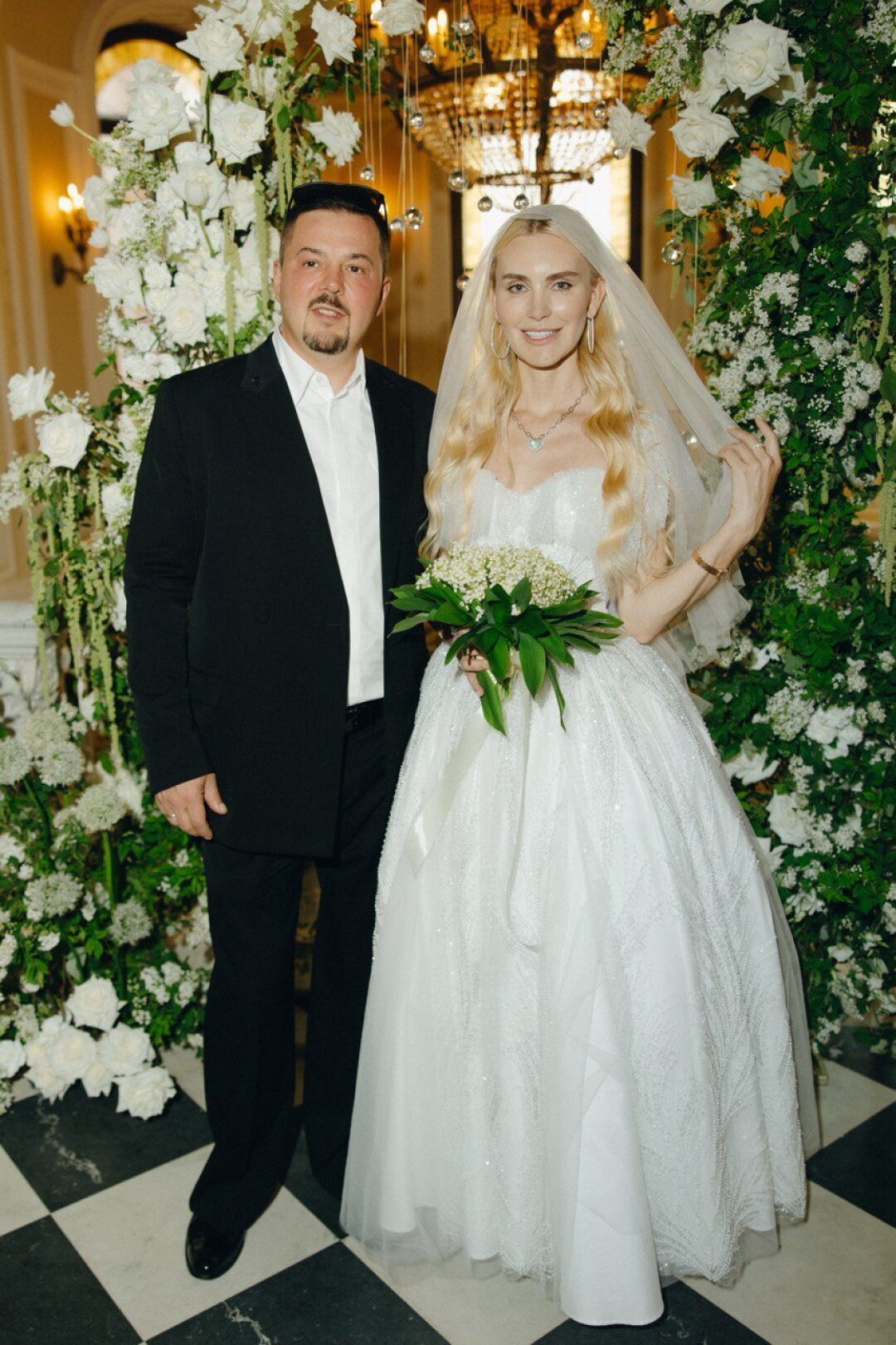 Мария и Юрий Грудины отмечают хрустальную свадьбу (15 лет!) в особняке Мясникова