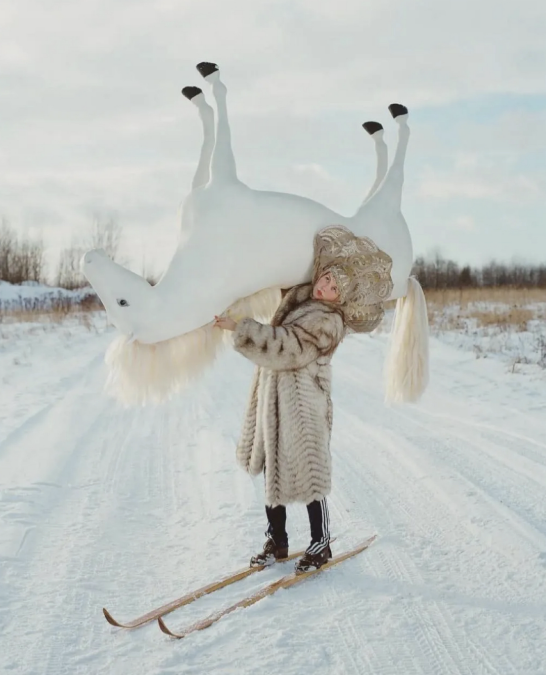 Юлдус Бахтиозина «Загнанных лошадей пристреливают, не правда ли? - Нет, я свою донесу. Ведь это любовь. Большая и светлая!», Anna Nova Gallery