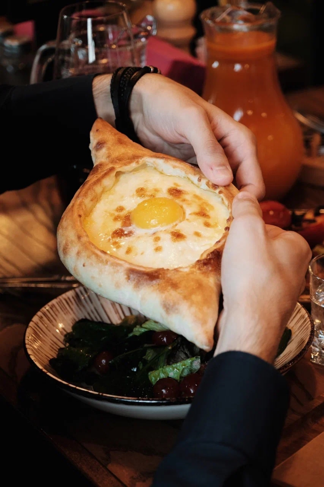 Мастер-класс по лепке хачапури в ресторане «Аджика»