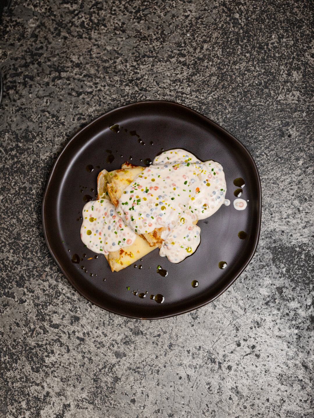 Блины в сливочно-икорном соусе из etc