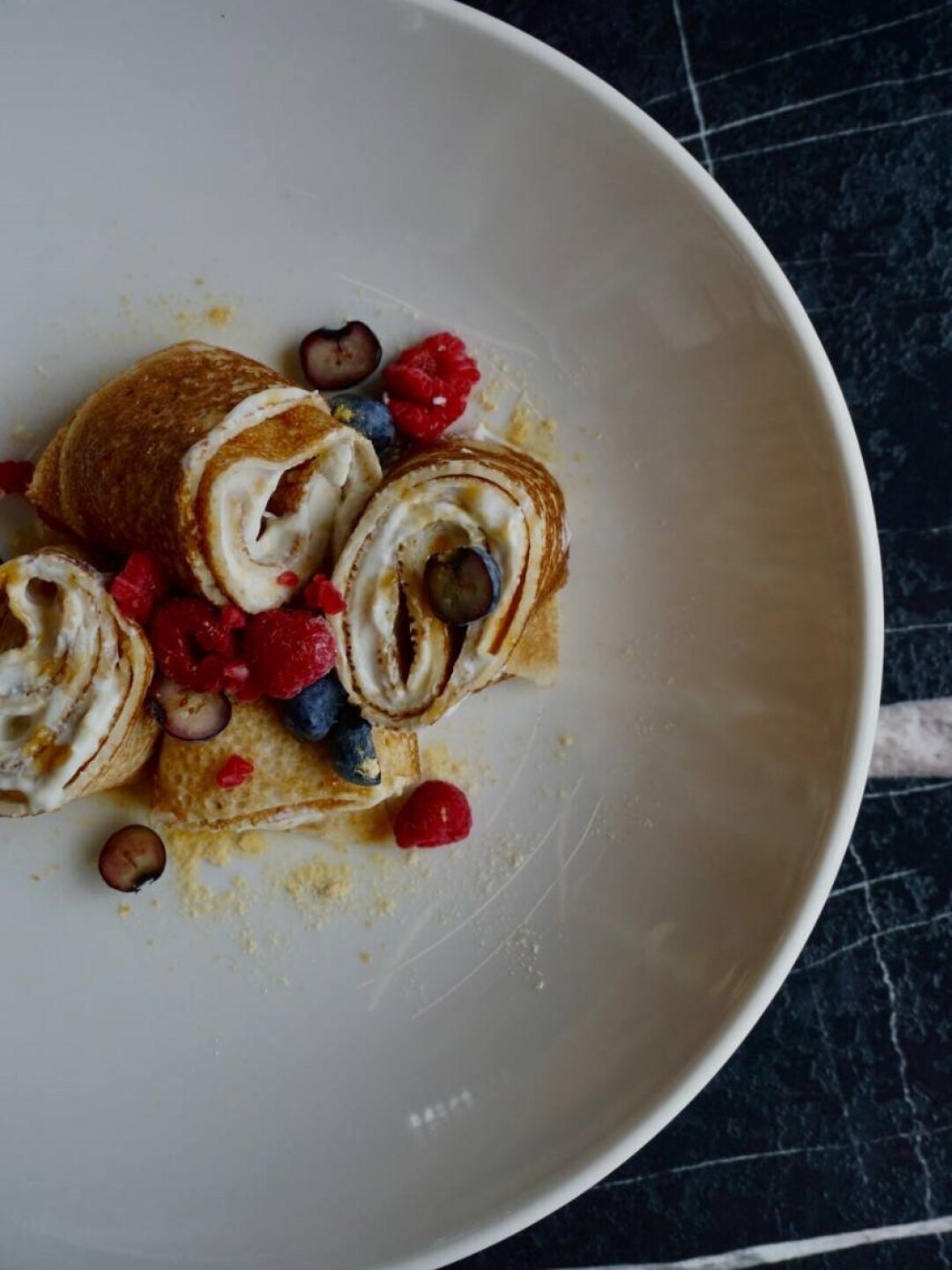 Блины с рикоттой и лимоном в ACAFEE LOUNGE