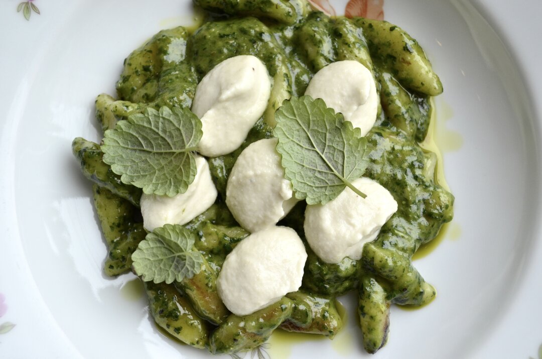 Картофельные ньокки с вялеными томатами